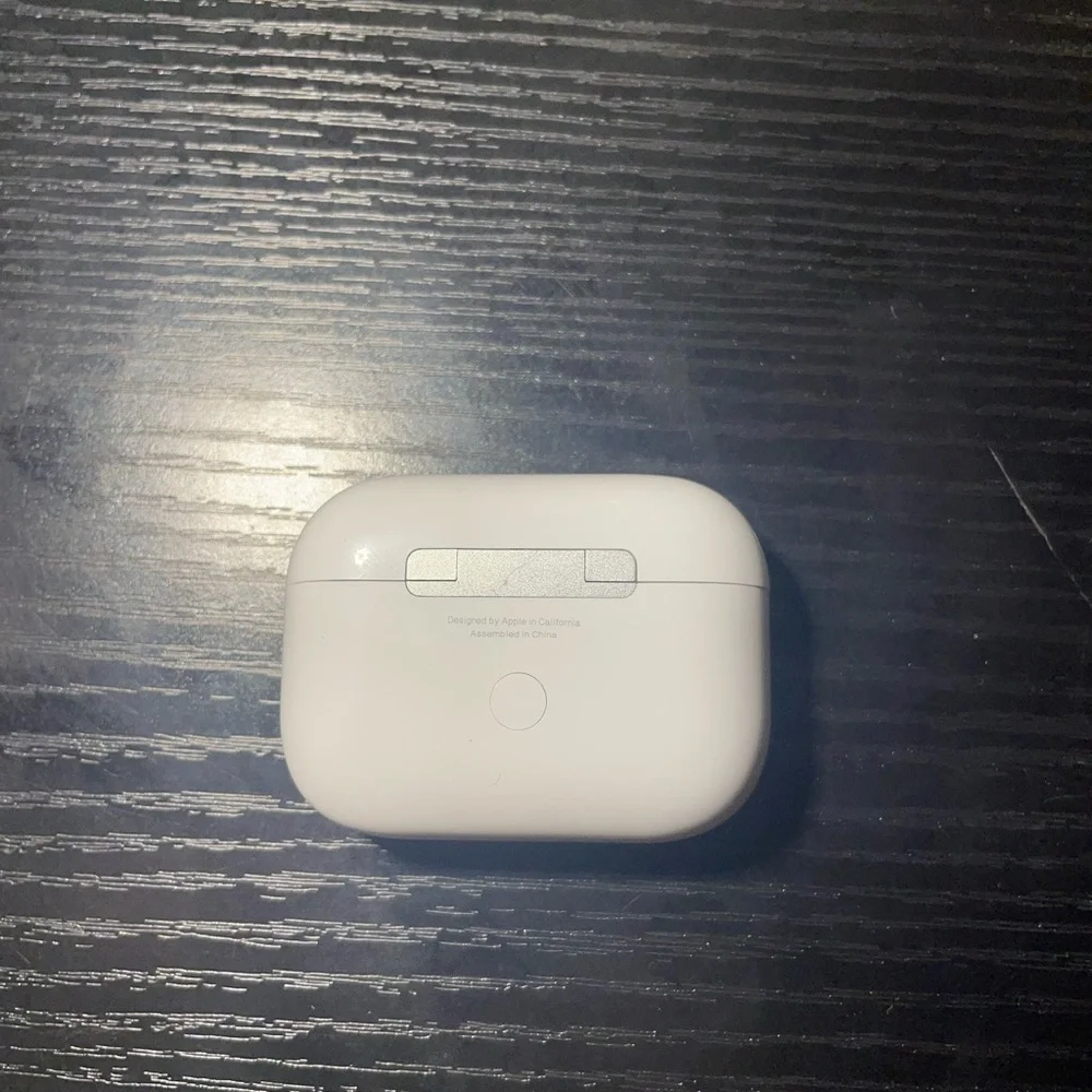 Apple White Wireless Earbuds